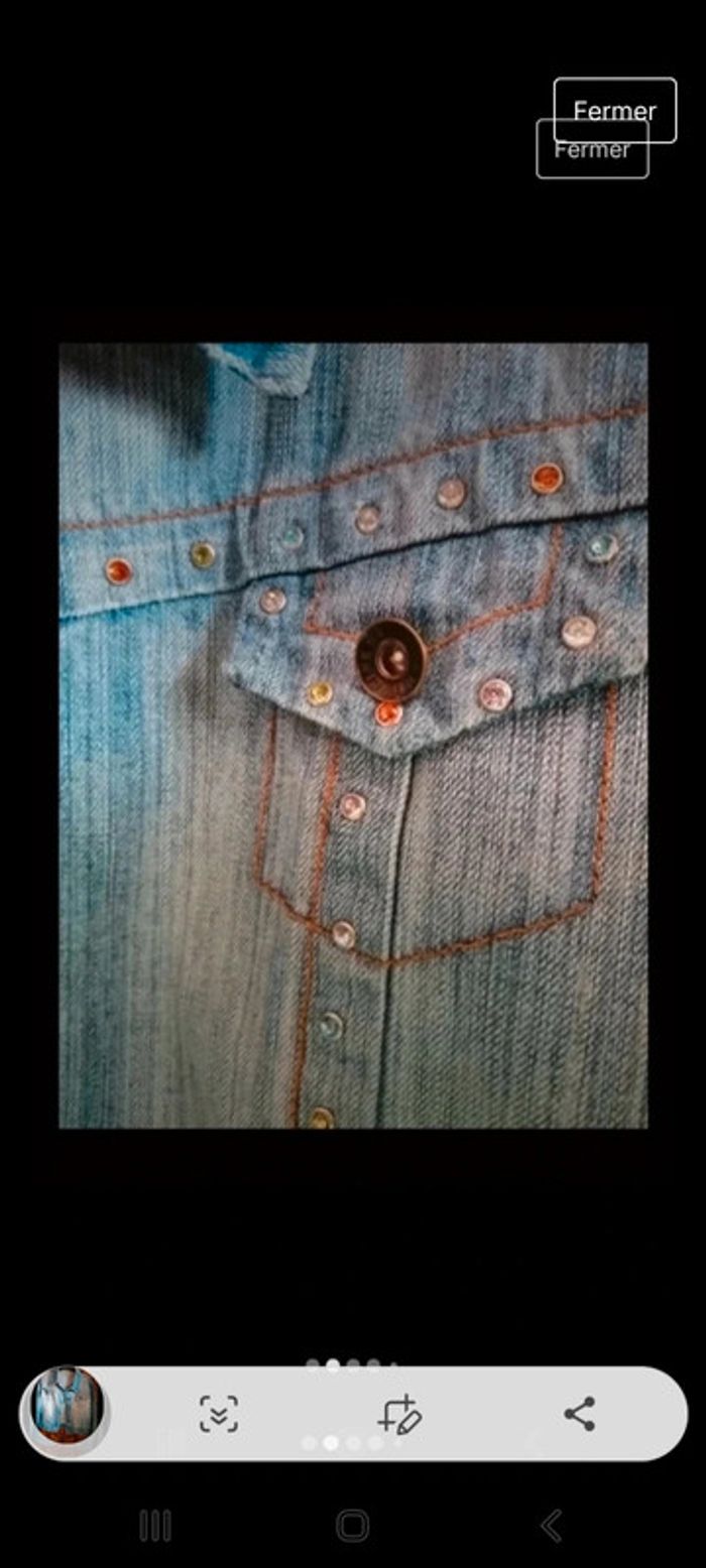 Veste en jean effet usé avec strass - photo numéro 2