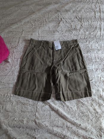 Short h&m. Neuf. Taille 36. Femme