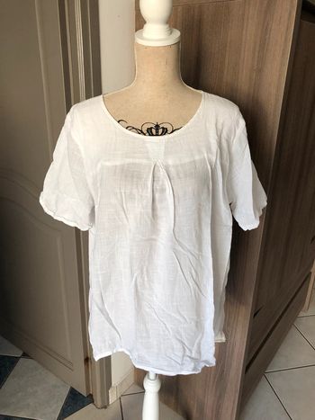 Blouse taille 42/44 blanche nickel