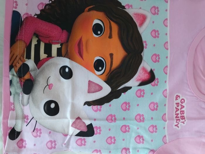 Tee-shirt fille Gabby’s Dollhouse neuf ,5 ans - photo numéro 2