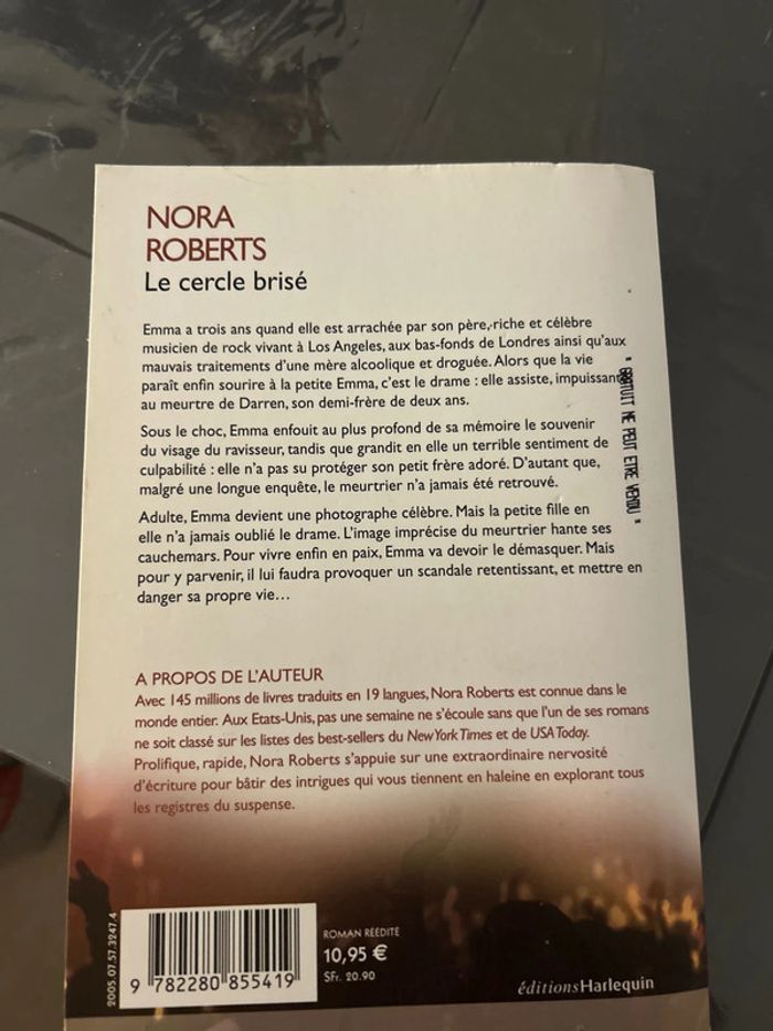 Le cercle brisé - photo numéro 2