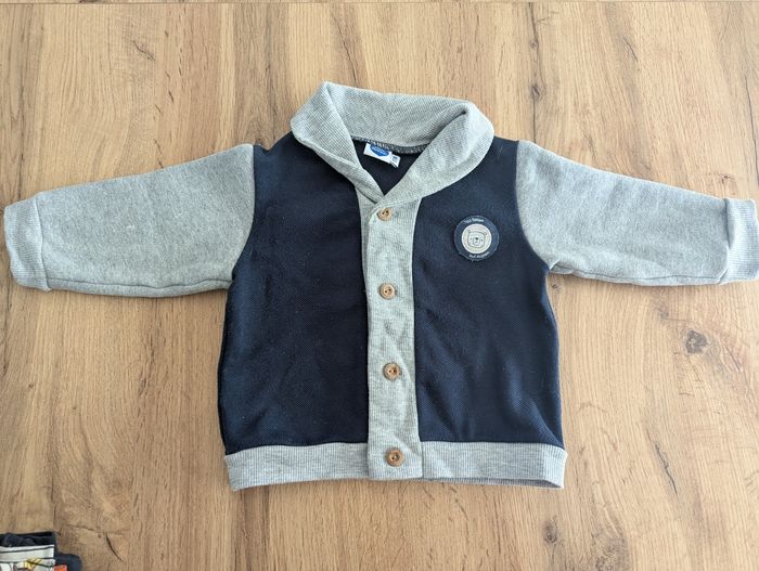 Lot vêtements garçon 12 mois - photo numéro 10