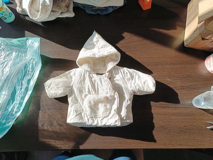 Manteau blanc garçon ou fille 6 mois 68 cm
