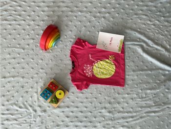 teeshirt manches courtes rose fuchsia impression ananas jaune 18 mois DKNY