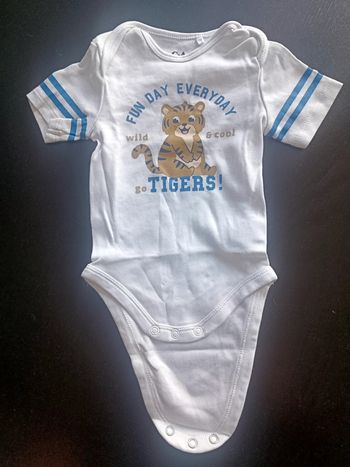 Body manches courtes 6 mois