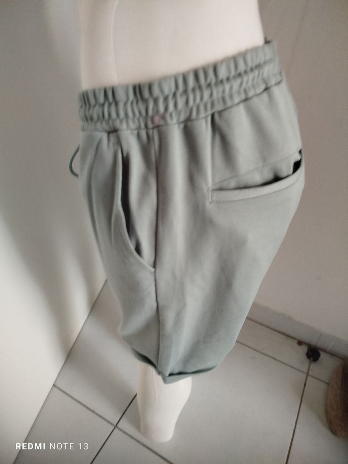 #kytieLhomme. Bermuda taille L - photo numéro 3