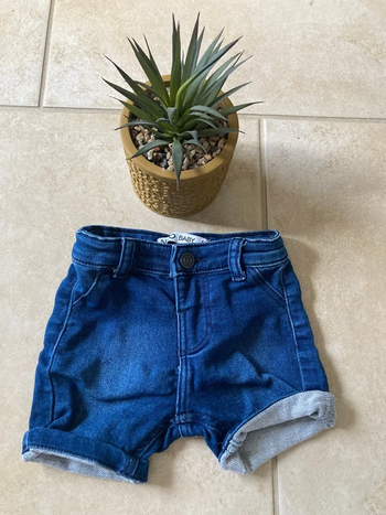 Short garçon taille 6 mois