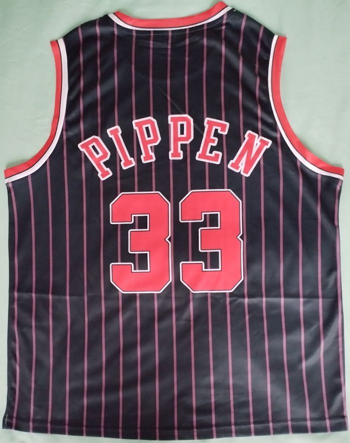 Maillot neuf de Pippen des Chicago Bulls, sans étiquette, jamais porté, taille XL - photo numéro 2