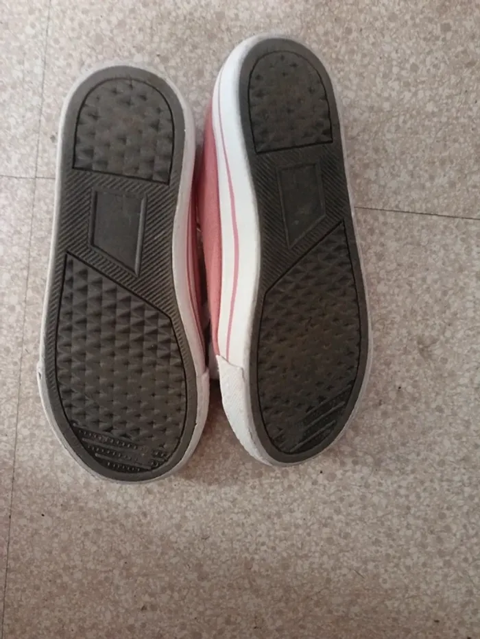 Chaussures pointure 31 - photo numéro 3