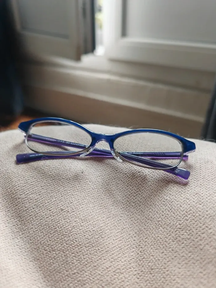 Lunettes de soleil vintage Jean-Paul Gaultier
By JPG : 58-0053 violet - photo numéro 6