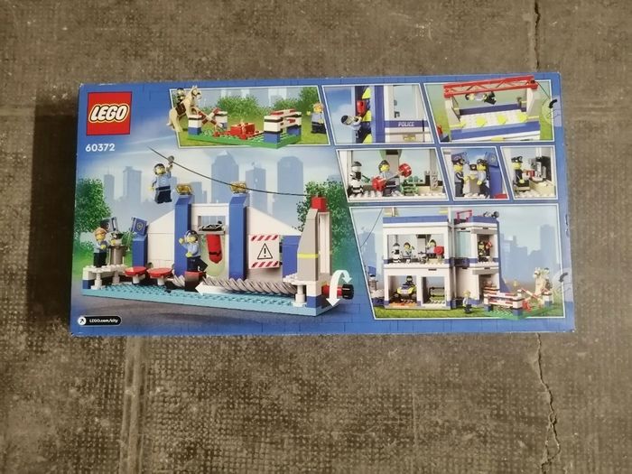 Lego City 60372 Le centre d’entraînement de la police [NEUF] - photo numéro 2