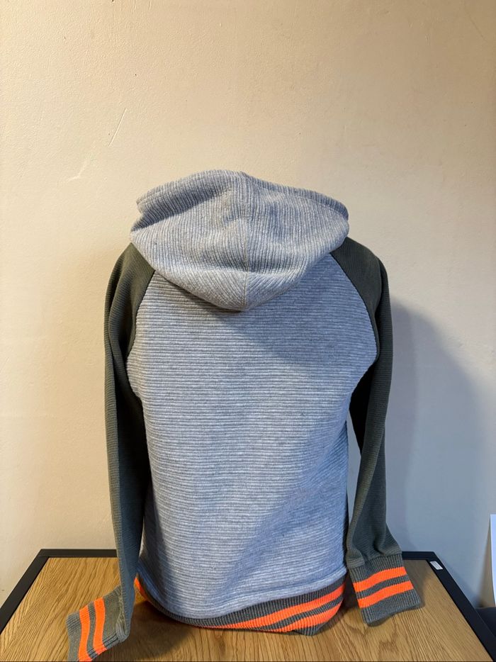 Pull garçon taille 140/146 - photo numéro 5