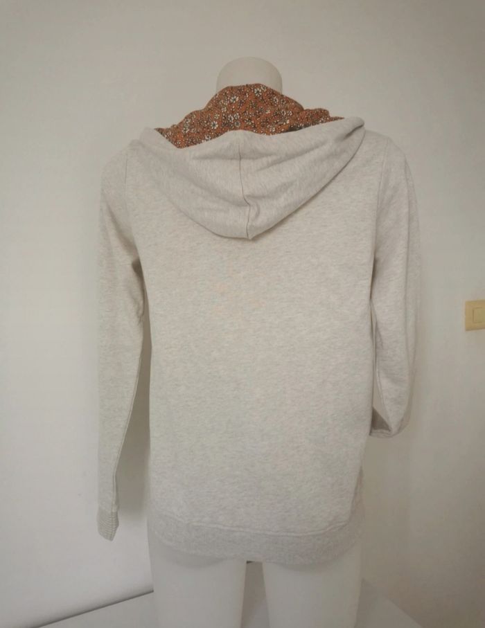 Gilet crème à capuche - photo numéro 2