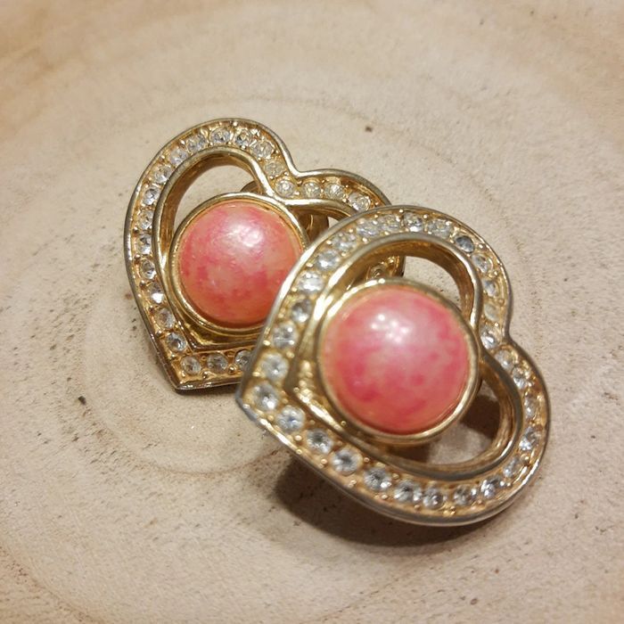Boucles d'oreilles en cœur dorés vintages à pinces - photo numéro 1