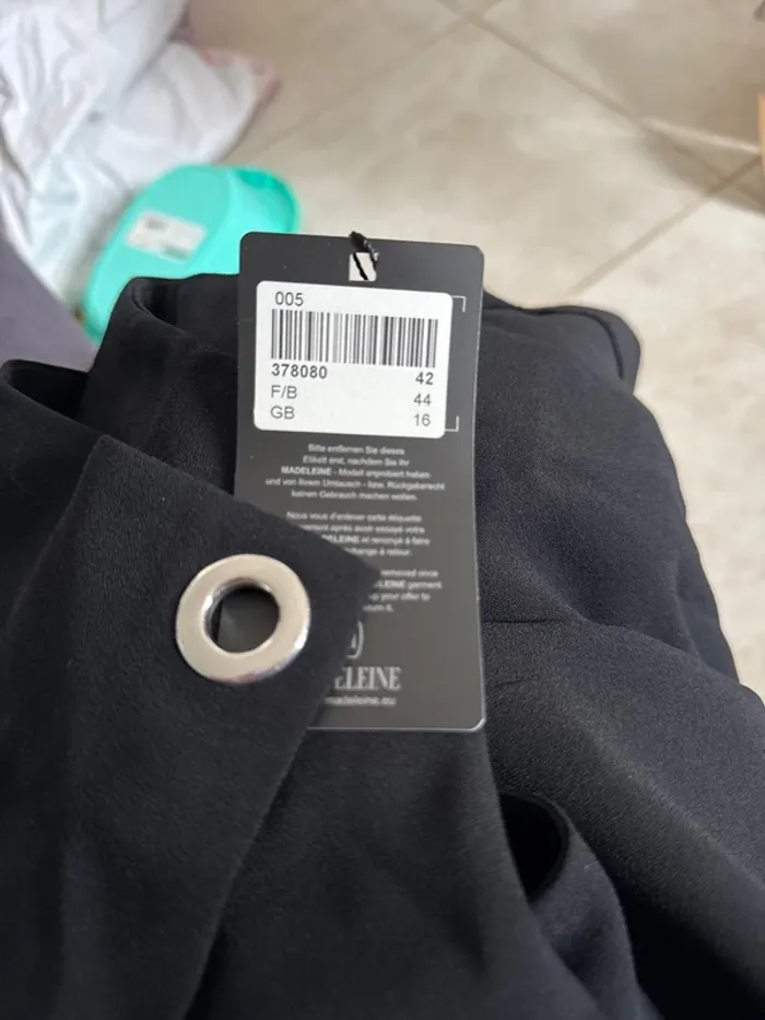 Pantalon noir neuf Madeleine – taille 42 - photo numéro 3