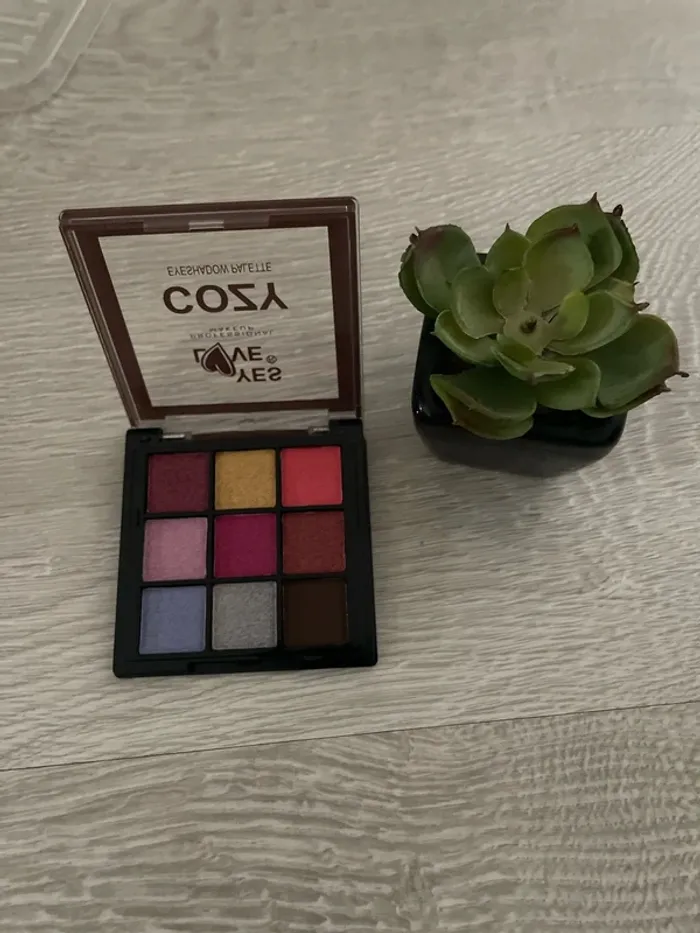 Palette yes love - photo numéro 2