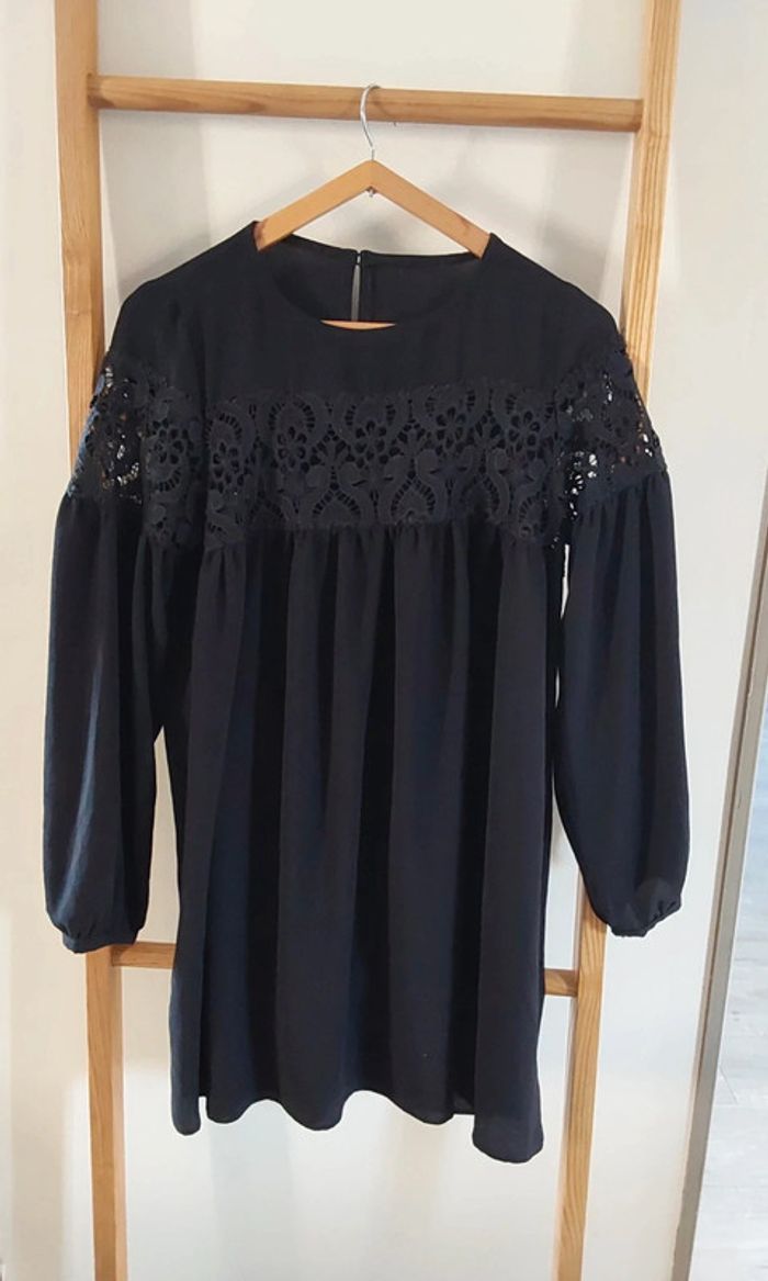 Haut fluide chic noir avec dentelle T 38 - photo numéro 9