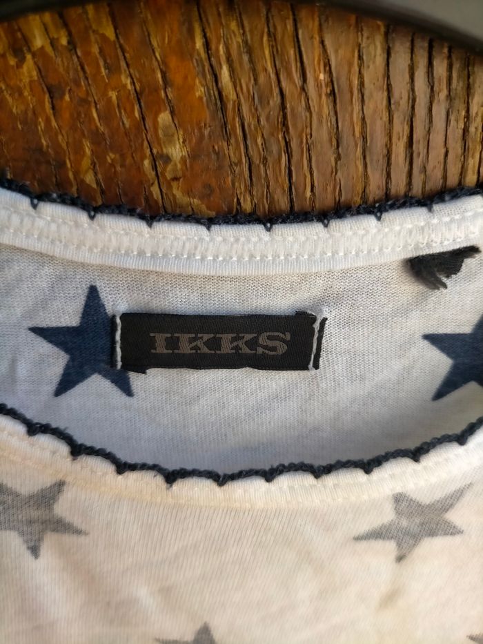 Ravissant tee shirt IKKs 6 ans - photo numéro 3