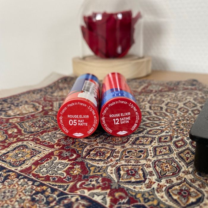 Lot rouges à lèvre Yves rocher - photo numéro 2