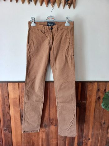 Chino marron droit neuf