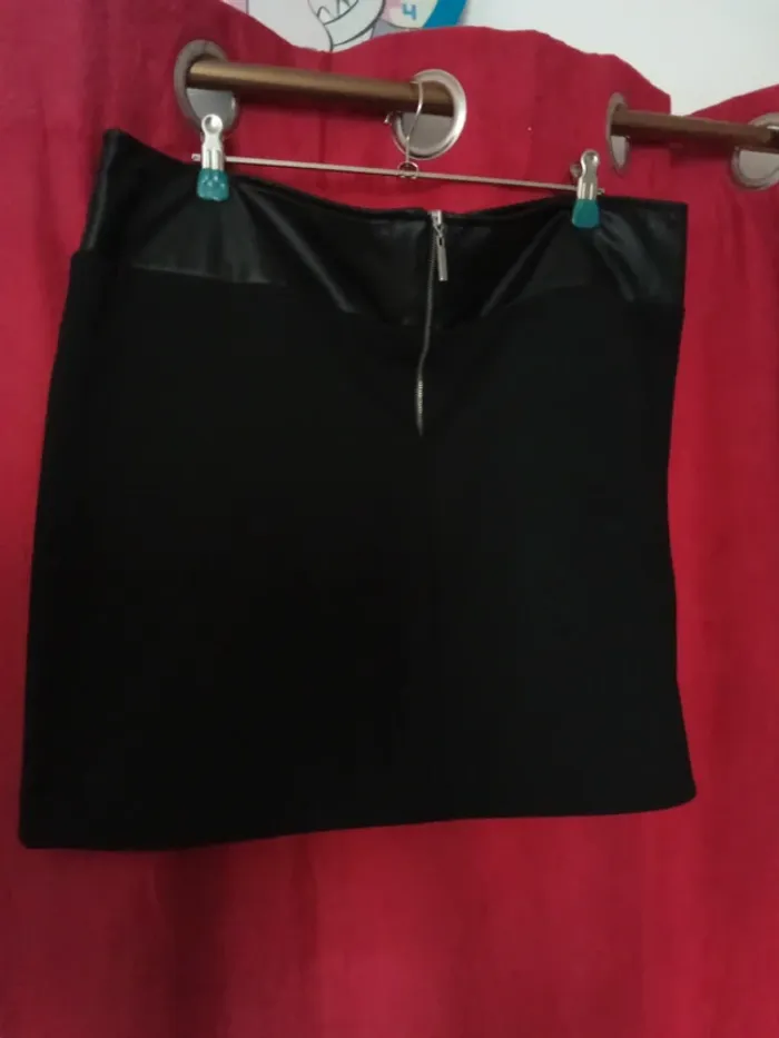 Jupe courte taille 46 (216) - photo numéro 2