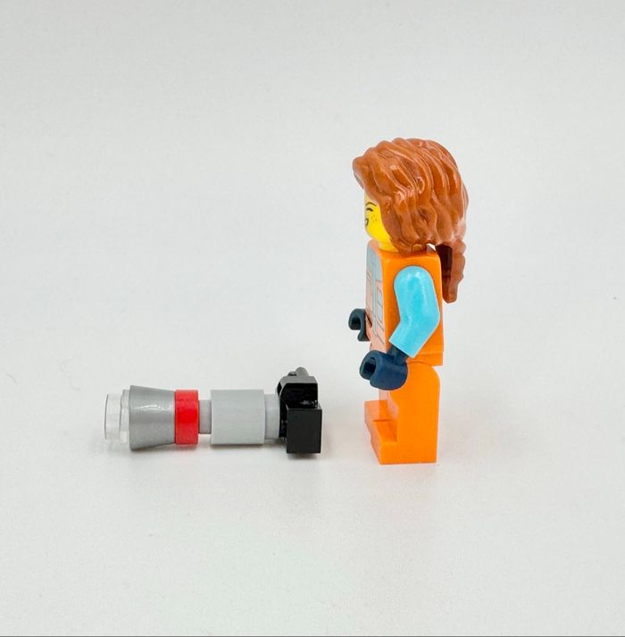 Lego Figurines City : Arctique, Femme (visage double expression) Photographe - NEUF - photo numéro 7