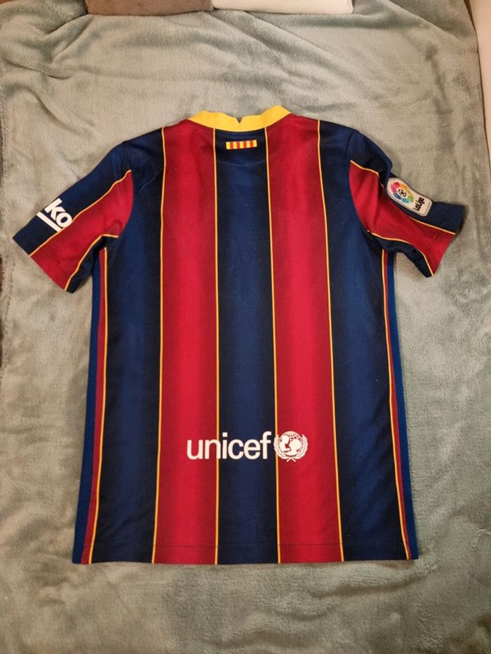 Nike
T-Shirt FC Barcelone taille 12-13 ans * foot * - photo numéro 3