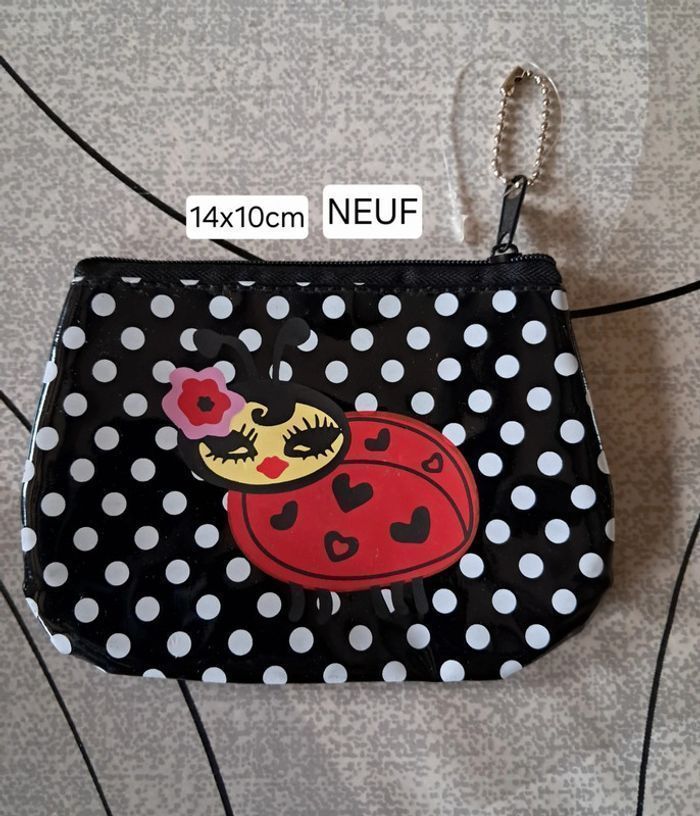 Lot accessoires NEUFS pour enfant *porte monnaie* - photo numéro 3