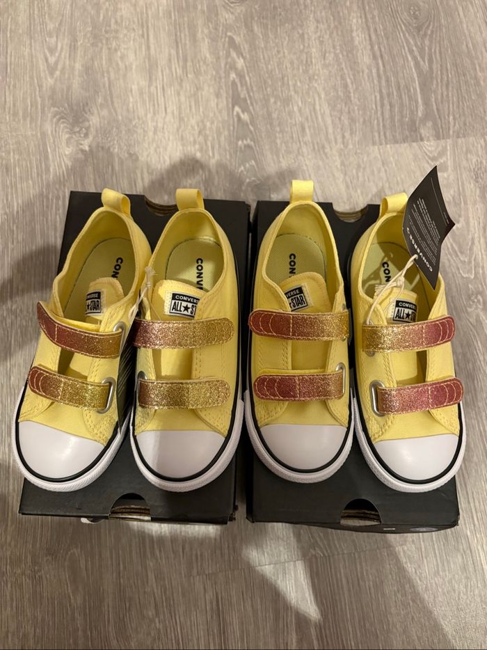 Lot de 2 paires de Converse neuves taille 26 - photo numéro 2