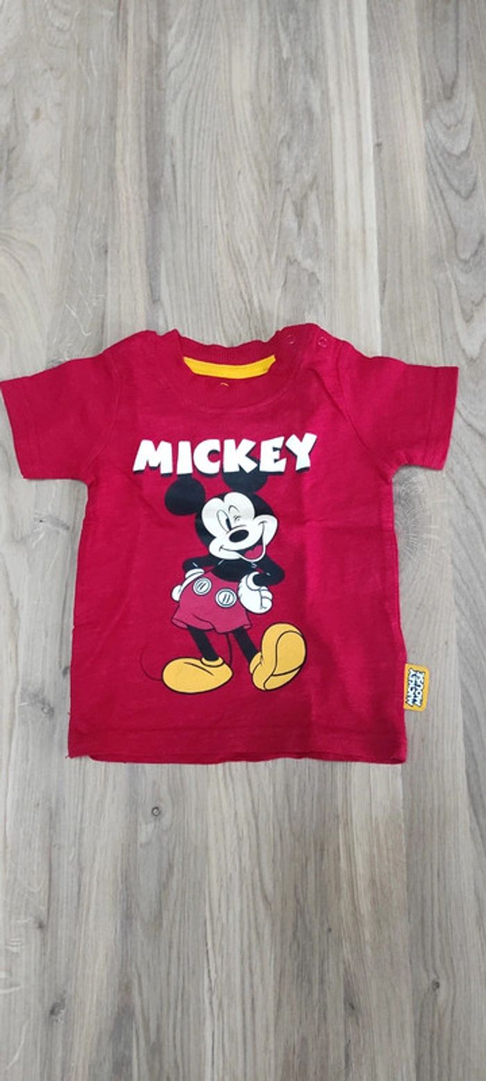 Tee shirt Mickey 0-3 mois 62 cm