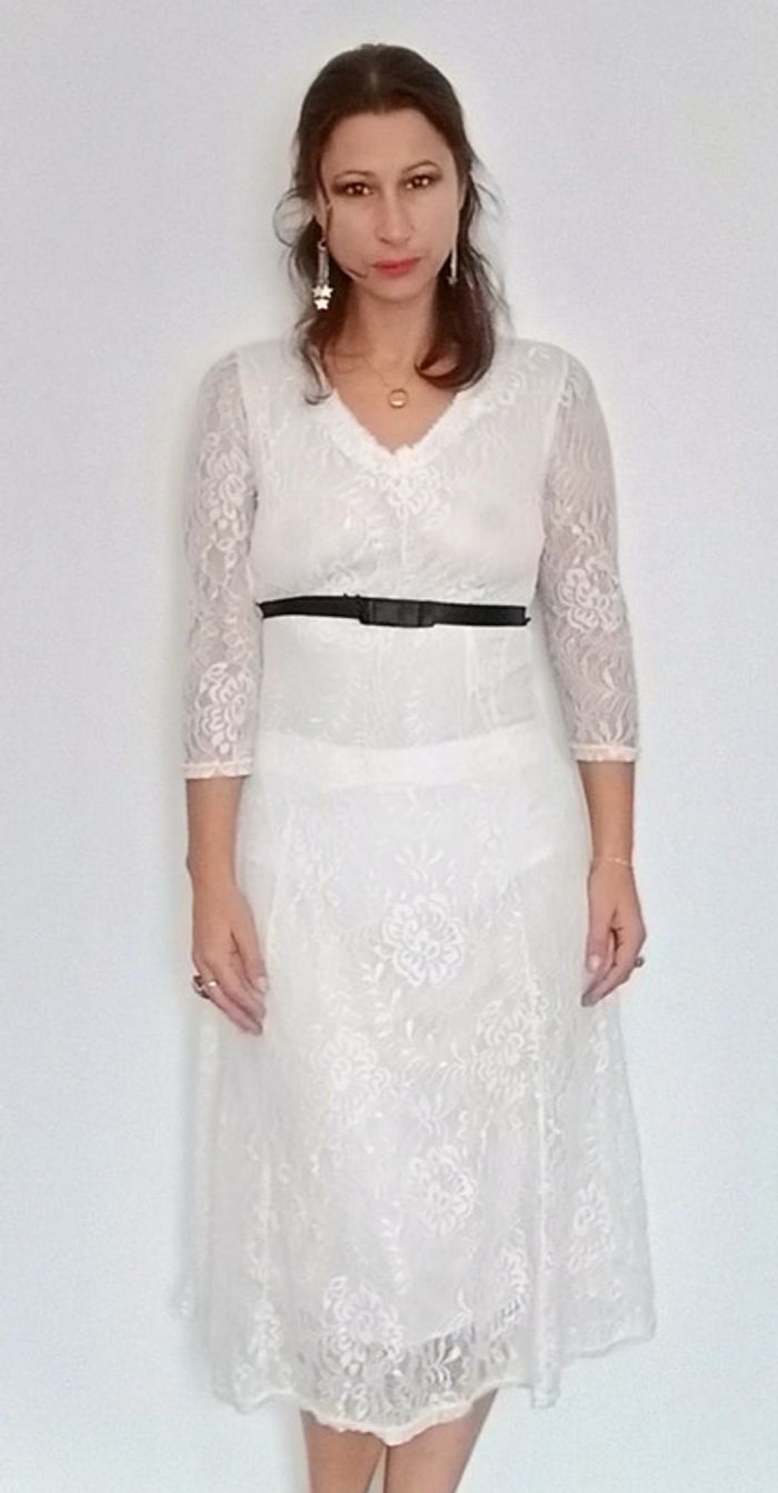 Robe longue dentelle blanche