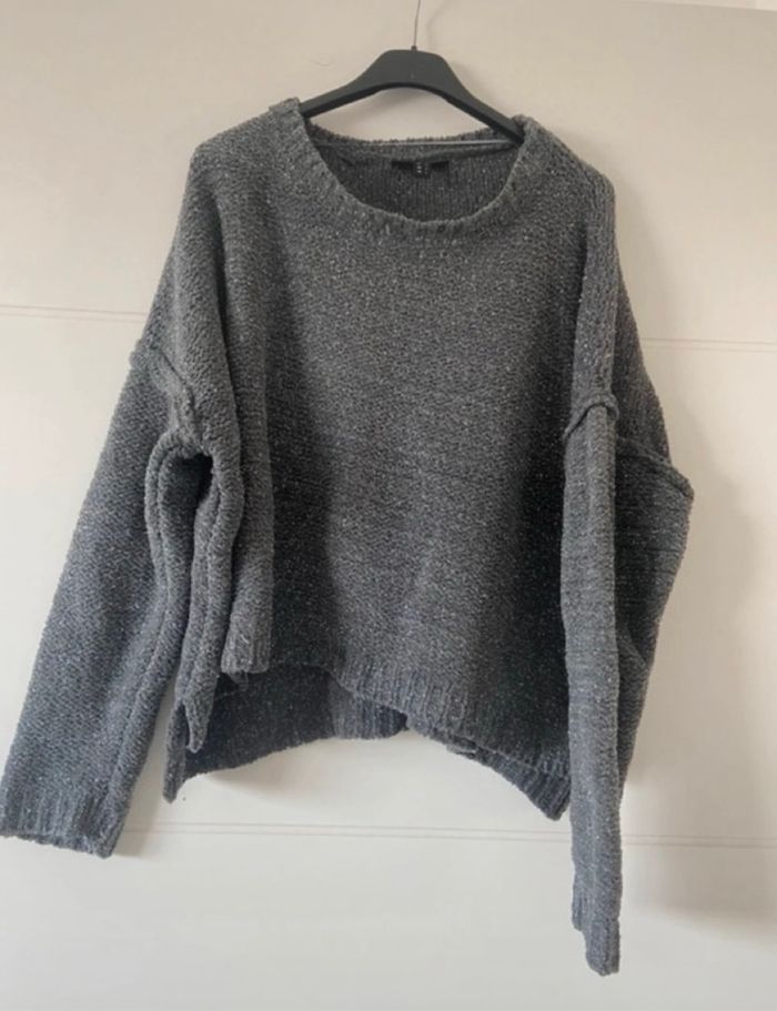 Pull gris taille L