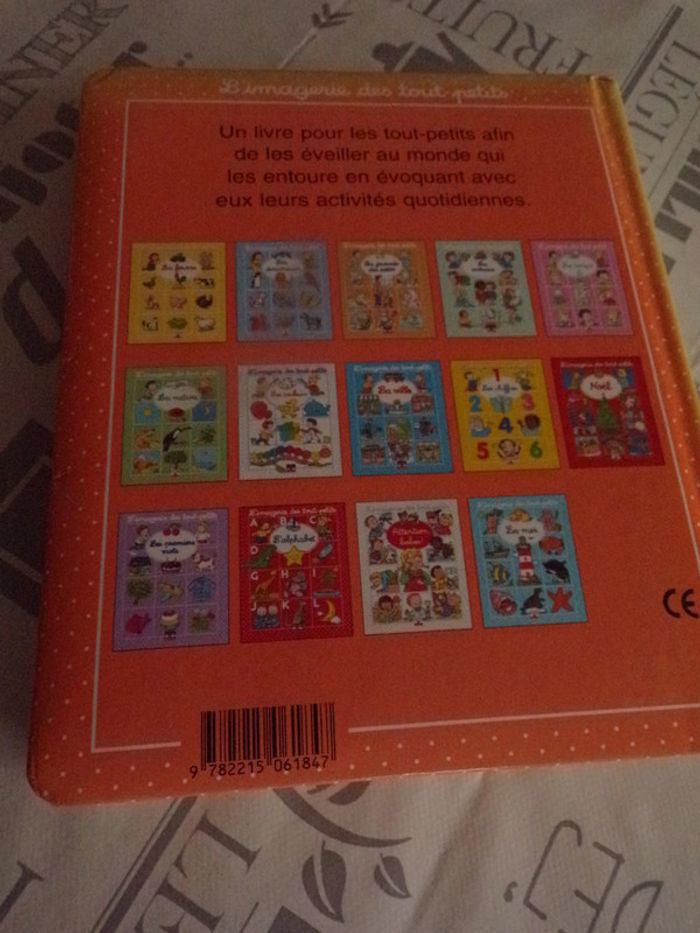 Livre La journée des petits éditions fleurus - photo numéro 4