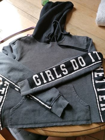 Pull jennyfer 12ans occasion