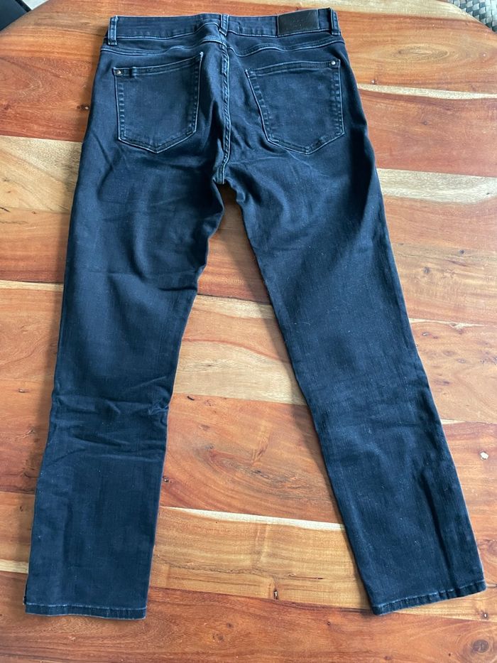 Jean 3/4 noir délavé Zara taille 36 - photo numéro 2