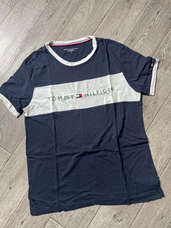 T-shirt Tommy Hilfiger  Taille : S Blanc et bleu marine