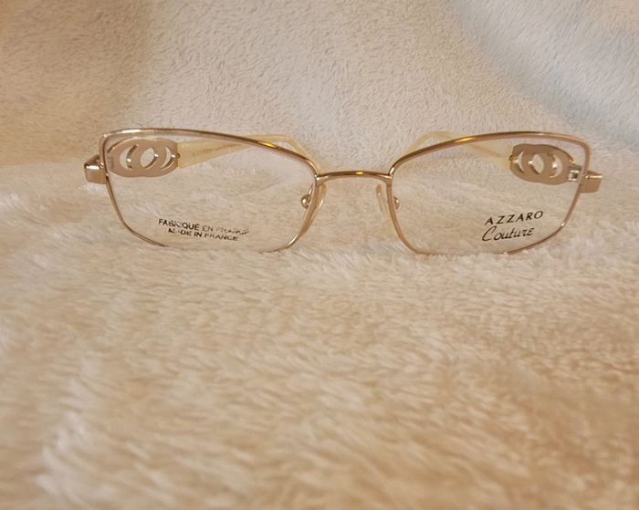 Lunettes azzaro neuf (prix négociable ) - photo numéro 2