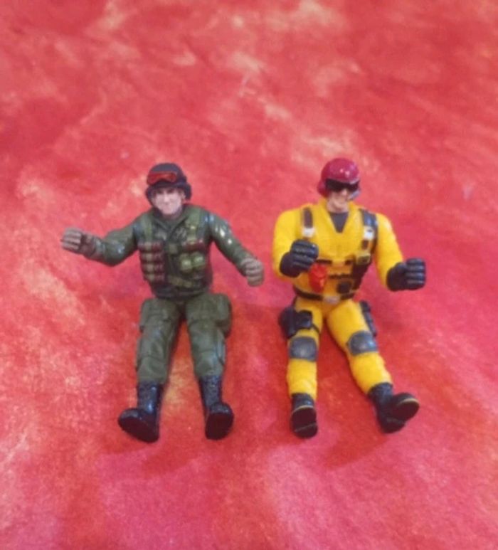Lot de 2 figurines soldat militaire - photo numéro 6
