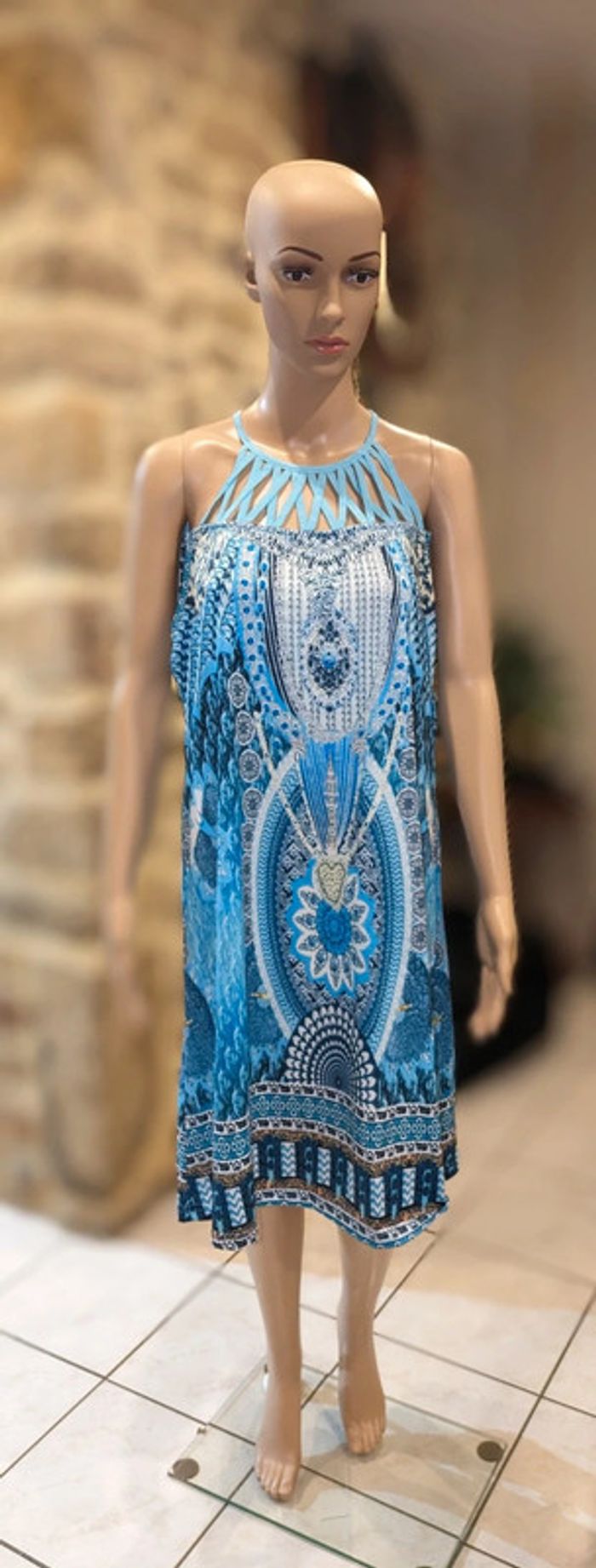 Robe bleue haut filet sans manches taille 2XL