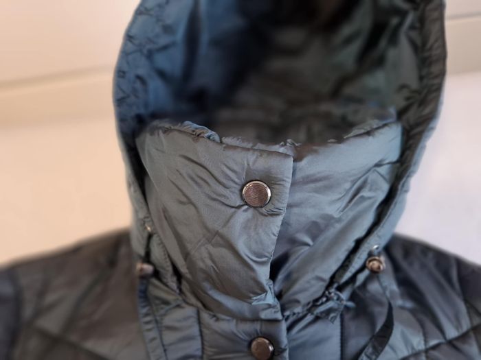 Belle doudoune mi-longue femme C&A matelassée à capuche amovible 46 vert foncé neuve - photo numéro 9