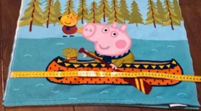 Poncho de bain / mer/ piscine à capuche Peppa Pig. - photo numéro 6