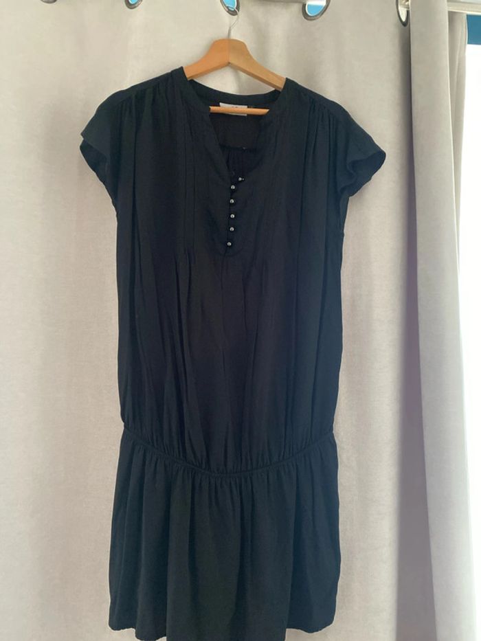Robe noir