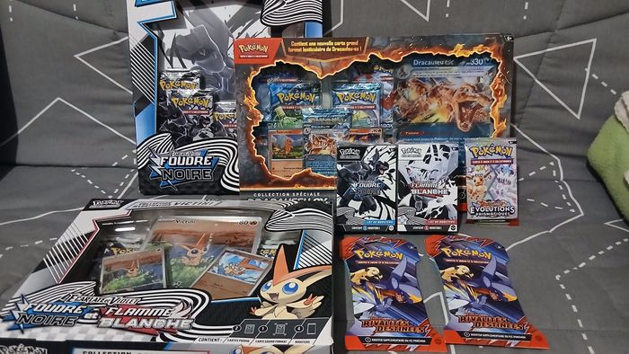 Lot Boosters Pokémon - photo numéro 2