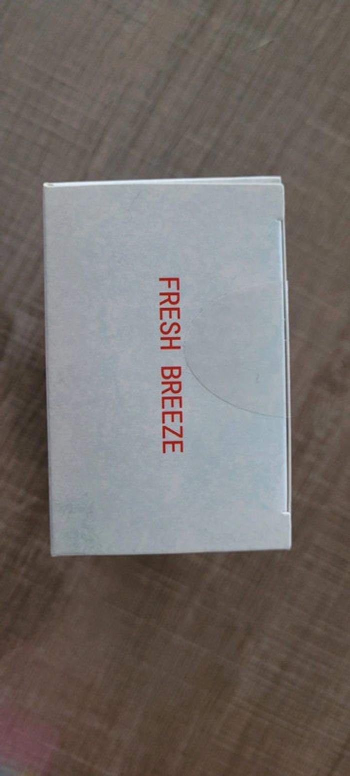 Lot neuf crème et peeling corps - photo numéro 7