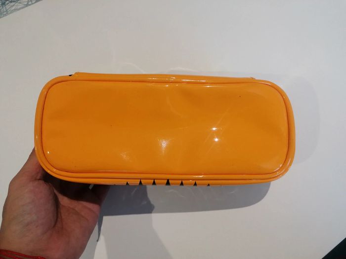 Trousse Garfield 🐱 - photo numéro 7