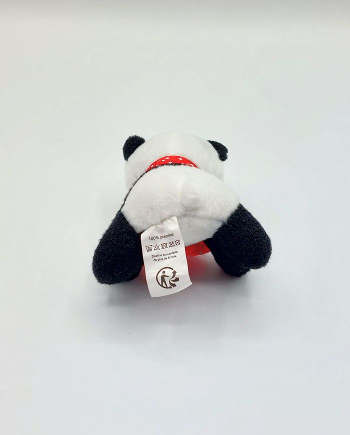 Mini peluche bébé ours panda noir blanc COTTON BLUE 11 cm nœud rouge à pois - photo numéro 3