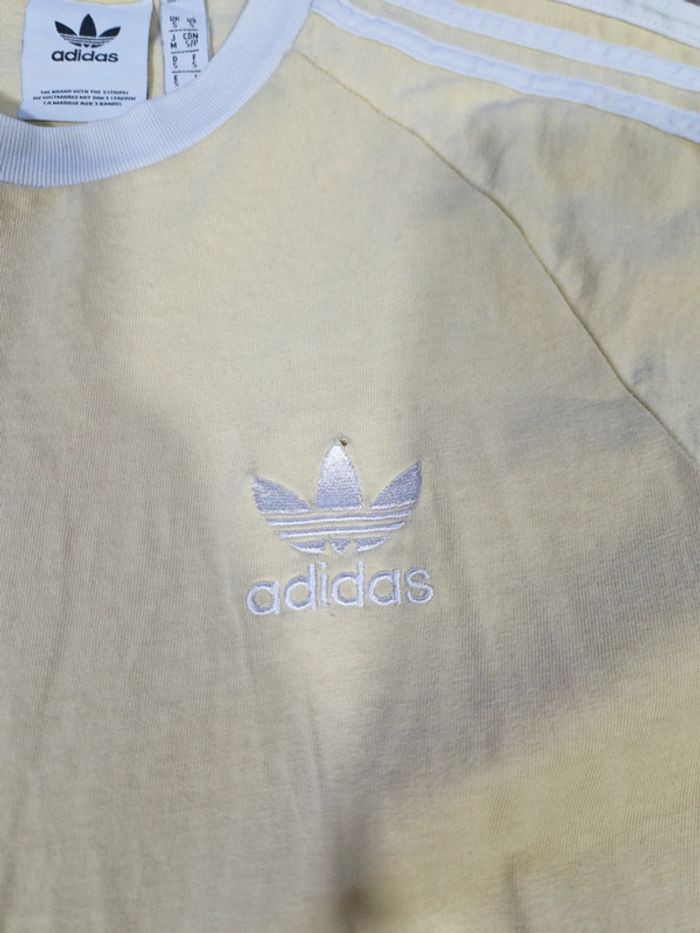 T shirt Adidas 3 Bandes / Stripes Jaune Logo Brodé Taille S Homme - photo numéro 3
