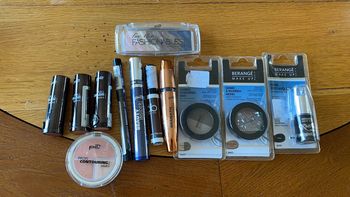 Lot  de maquillage PS et Berangé
