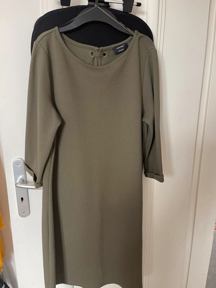Robe manches 3/4