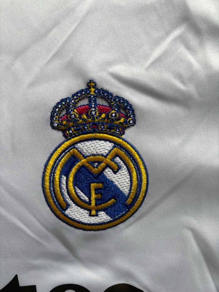 Maillot Real Madrid ⭐ Taille M - photo numéro 4